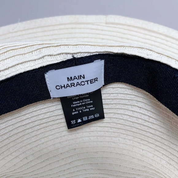 Aritzia Main Character Raven Straw Hat Color Natural And Black - Picture 4 of 7